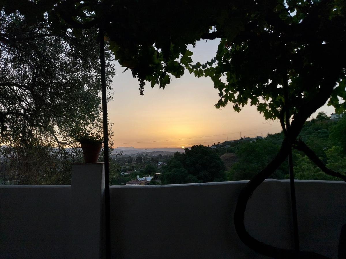 לינה וארוחת בוקר Coín Casa Loko מראה חיצוני תמונה